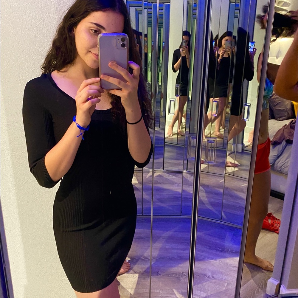 Fancy black dress! - Picture 2 of 3
